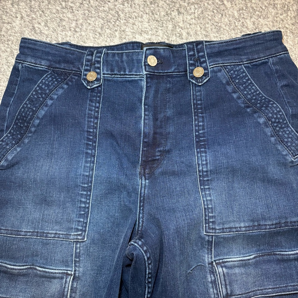 White House Black Market Women’s Extra High Rise Cargo Wide Leg Jeans Size 14 - Picture 4 of 12